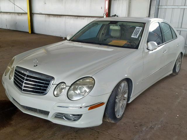 WDBUF72X27B008200 - 2007 MERCEDES-BENZ E 550 WHITE photo 2