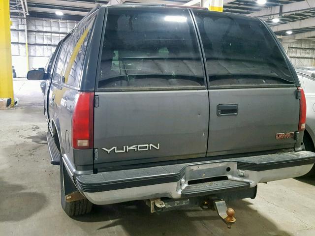 1GKEK13R1XJ720495 - 1999 GMC YUKON GRAY photo 3