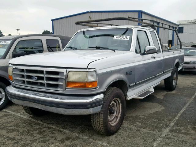 1FTHX25H7SKA27910 - 1995 FORD F250 WHITE photo 2