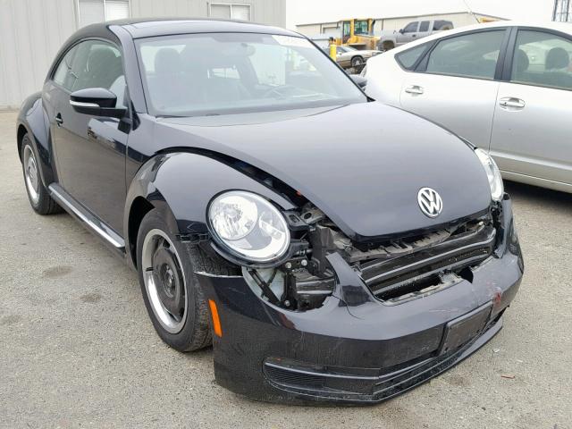 3VWJP7AT8DM612352 - 2013 VOLKSWAGEN BEETLE BLACK photo 1