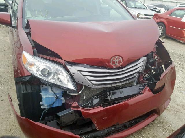 5TDYK3DCXGS747759 - 2016 TOYOTA SIENNA XLE RED photo 9