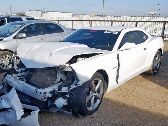 2G1FE1E38D9233763 - 2013 CHEVROLET CAMARO LS WHITE photo 2