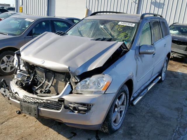 4JGBF71E77A113342 - 2007 MERCEDES-BENZ GL 450 4MA SILVER photo 2