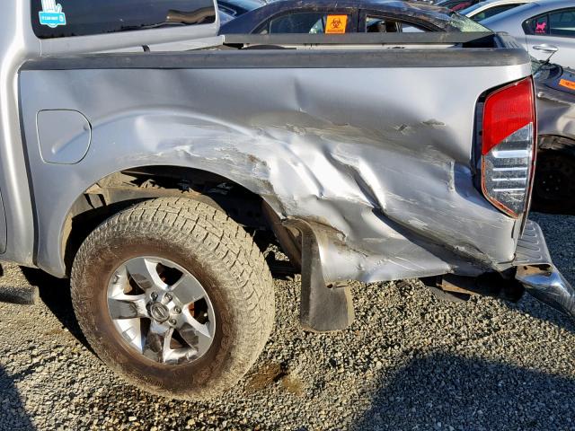 1N6AD07W69C425198 - 2009 NISSAN FRONTIER C SILVER photo 9