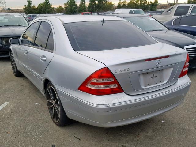 WDBRF61J82E008383 - 2002 MERCEDES-BENZ C 240 SILVER photo 3