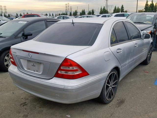 WDBRF61J82E008383 - 2002 MERCEDES-BENZ C 240 SILVER photo 4