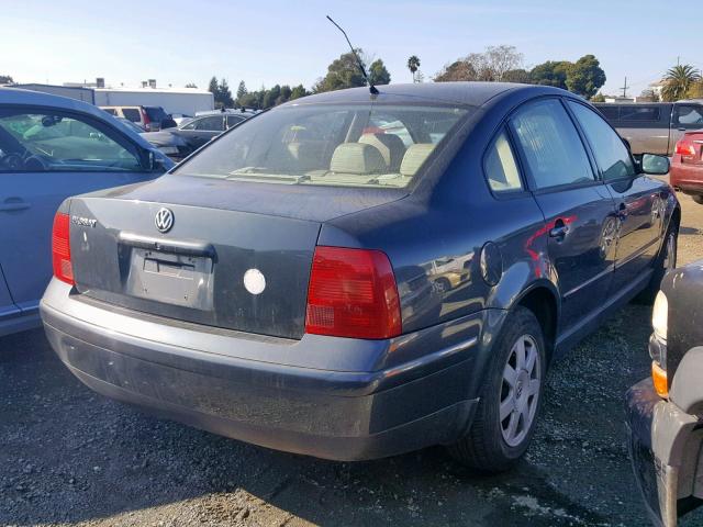 WVWMA23B3YP162750 - 2000 VOLKSWAGEN PASSAT GLS GRAY photo 4