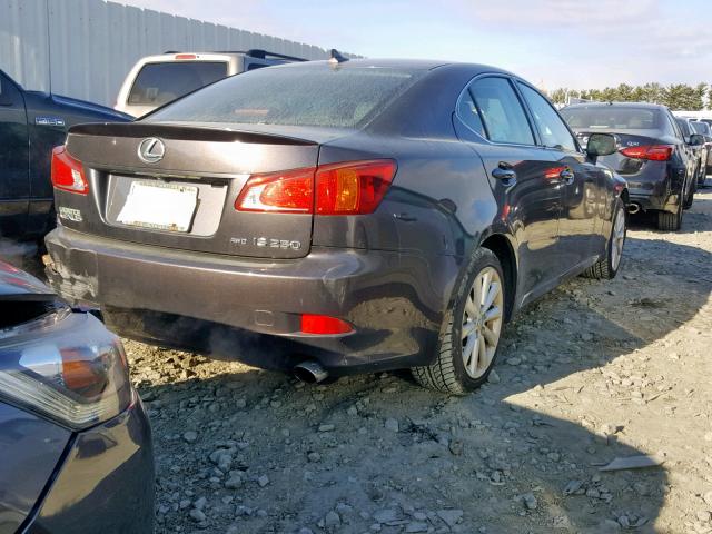 JTHCK262095033610 - 2009 LEXUS IS 250 GRAY photo 4