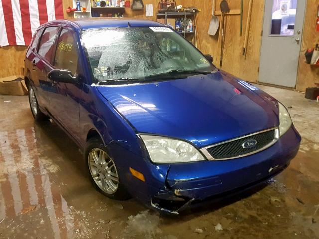 3FAFP37N65R114123 - 2005 FORD FOCUS ZX5 BLUE photo 1