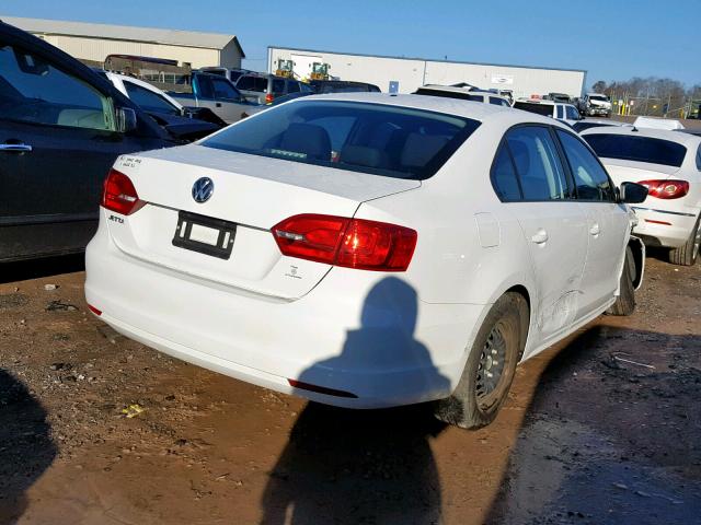 3VW2K7AJ0EM333187 - 2014 VOLKSWAGEN JETTA BASE WHITE photo 4