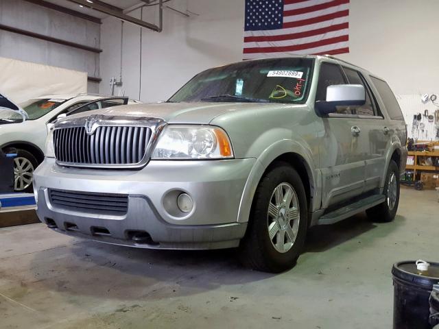 5LMFU28R13LJ26568 - 2003 LINCOLN NAVIGATOR TAN photo 2