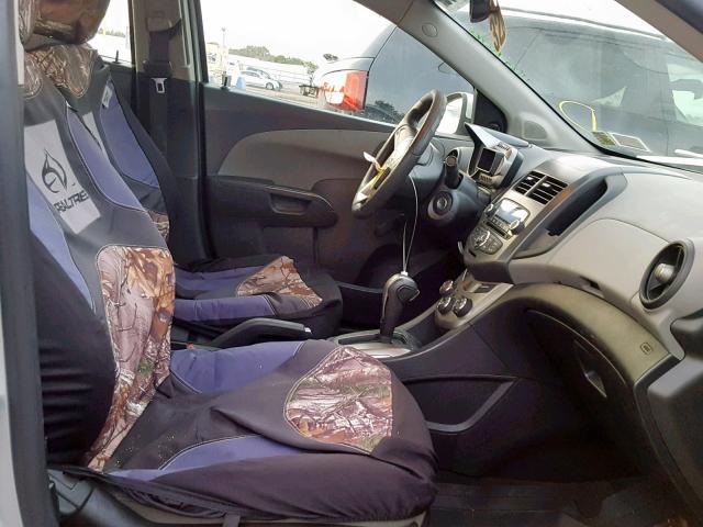 1G1JA5SH3C4197141 - 2012 CHEVROLET SONIC LS 银色 照片 5