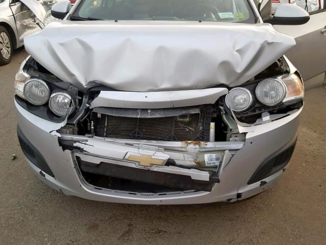 1G1JA5SH3C4197141 - 2012 CHEVROLET SONIC LS 银色 照片 7