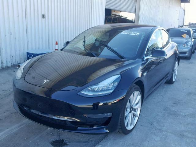 5YJ3E1EA2JF046390 - 2018 TESLA MODEL 3 BLACK photo 2