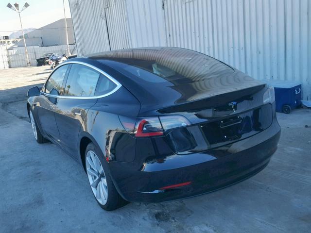 5YJ3E1EA2JF046390 - 2018 TESLA MODEL 3 BLACK photo 3