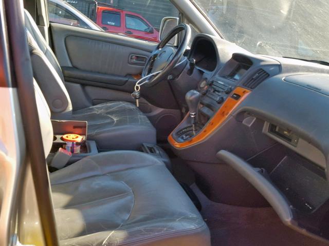 JT6GF10U0Y0052575 - 2000 LEXUS RX 300 SILVER photo 5