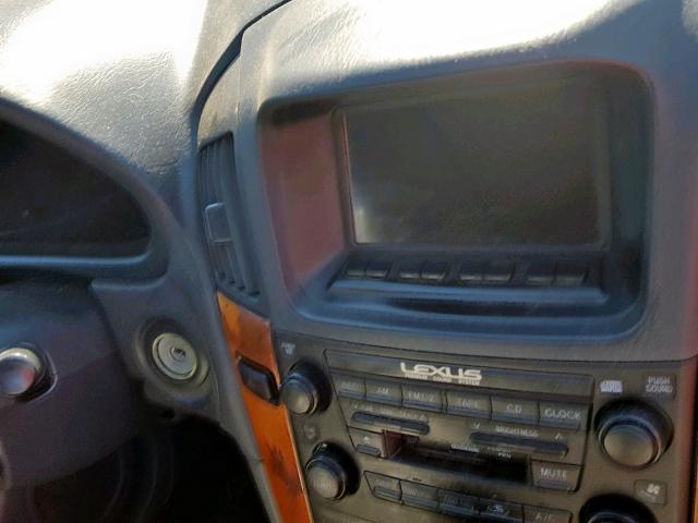 JT6GF10U0Y0052575 - 2000 LEXUS RX 300 SILVER photo 9