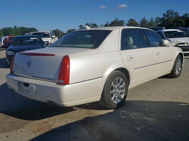 1G6KH5E66BU114014 - 2011 CADILLAC DTS PREMIU WHITE photo 4