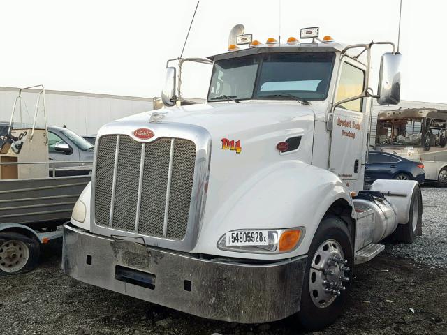 1XPHAU8X1AD109083 - 2010 PETERBILT 386 WHITE photo 2