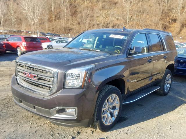 1GKS2AKC1JR340985 - 2018 GMC YUKON SLE GRAY photo 2