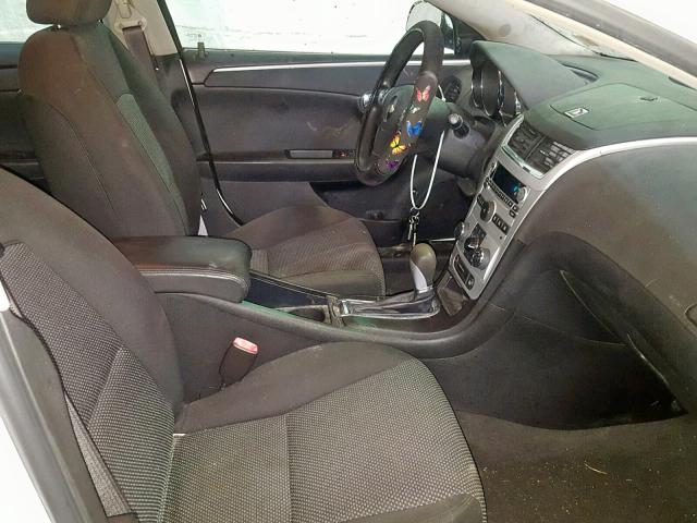 1G1ZH57B894213121 - 2009 CHEVROLET MALIBU 1LT WHITE photo 5