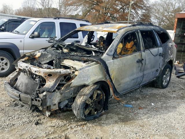 1GNLVFED9AJ229423 - 2010 CHEVROLET TRAVERSE L BURN photo 2