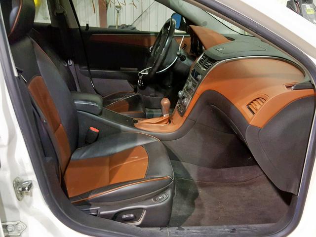 1G1ZK57738F174602 - 2008 CHEVROLET MALIBU LTZ თეთრი ფოტო 5