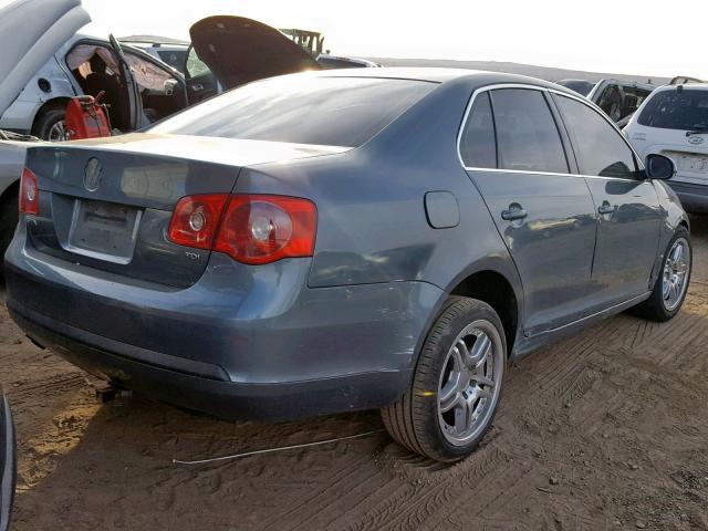 3VWRT71K56M835005 - 2006 VOLKSWAGEN JETTA TDI BLUE photo 4