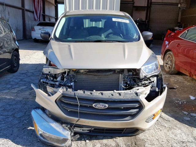 1FMCU0F79HUA74927 - 2017 FORD ESCAPE S GOLD photo 9