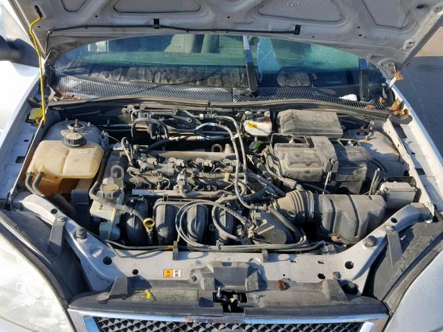 1FAFP34N77W309717 - 2007 FORD FOCUS ZX4 SILVER photo 7