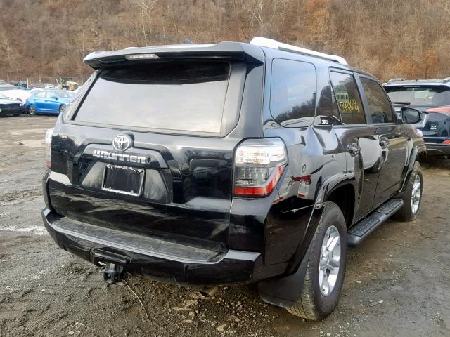 JTEBU5JR0H5468344 - 2017 TOYOTA 4RUNNER SR შავი ფოტო 4
