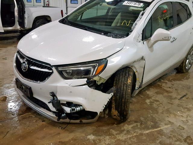 KL4CJDSM6HB008891 - 2017 BUICK ENCORE PRE WHITE photo 9