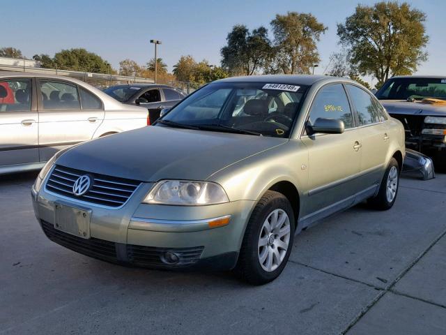 WVWPD63B62P034733 - 2002 VOLKSWAGEN PASSAT GLS GREEN photo 2