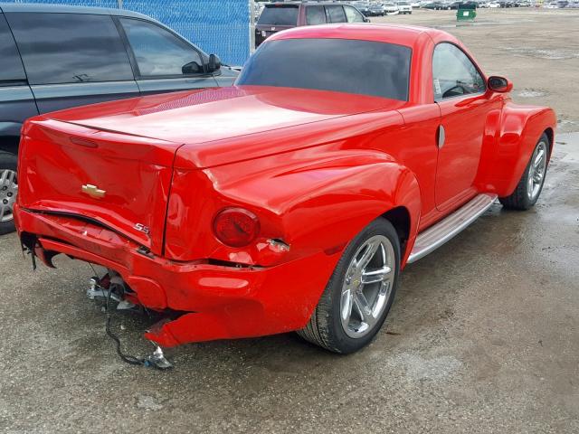 1GCES14P64B110851 - 2004 CHEVROLET SSR RED photo 4