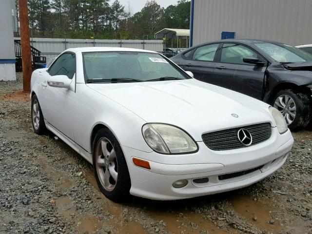 WDBKK65F21F214536 - 2001 MERCEDES-BENZ SLK 320 WHITE photo 1