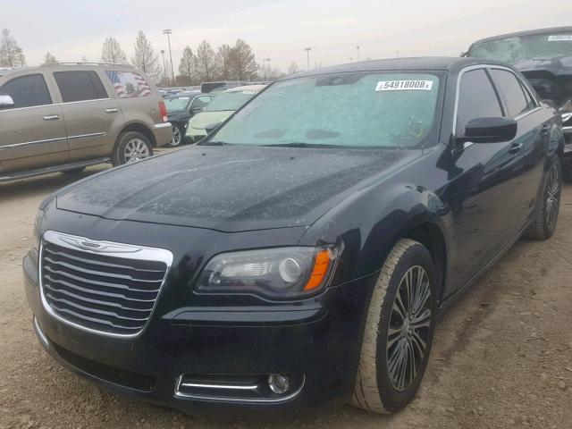 2C3CCAGG8DH733190 - 2013 CHRYSLER 300 V6 BLACK photo 2