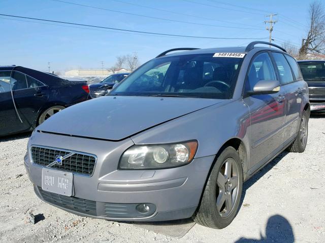 YV1MJ682452080500 - 2005 VOLVO V50 T5 GRAY photo 2