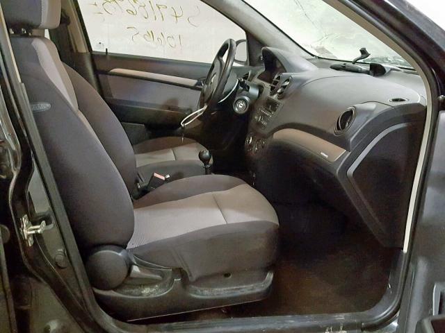 KL1TD66E29B357941 - 2009 CHEVROLET AVEO LS BLACK photo 5