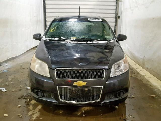 KL1TD66E29B357941 - 2009 CHEVROLET AVEO LS BLACK photo 9