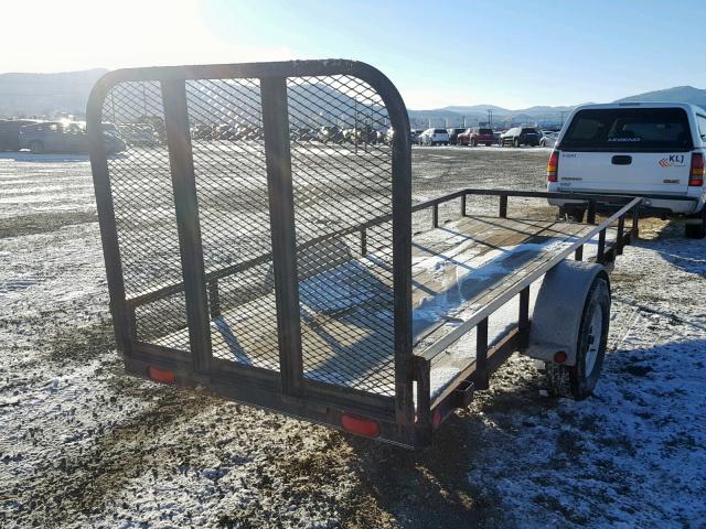 4P5SA141042054252 - 2004 UTILITY TRAILER TWO TONE photo 4