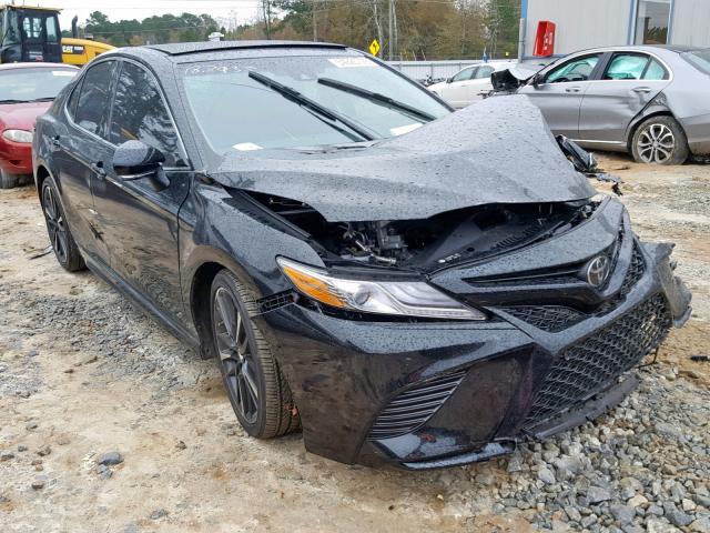 4T1B61HK7JU133525 - 2018 TOYOTA CAMRY XSE BLACK photo 1