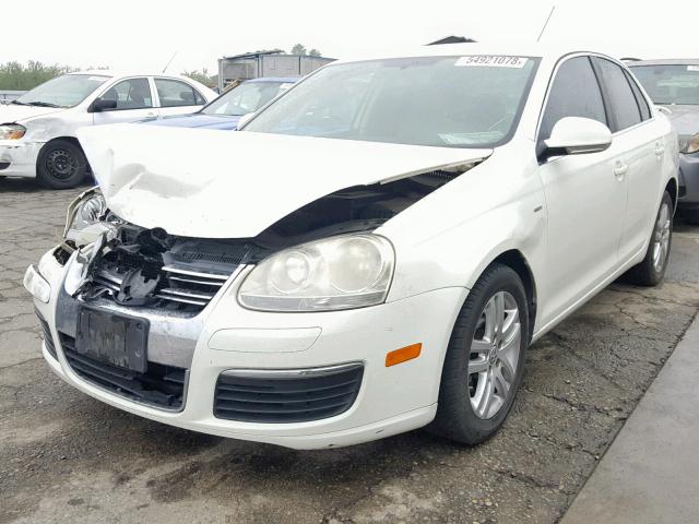 3VWEG71KX7M077800 - 2007 VOLKSWAGEN JETTA WOLF WHITE photo 2