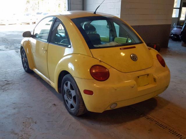 3VWCS21C31M407611 - 2001 VOLKSWAGEN NEW BEETLE YELLOW photo 3