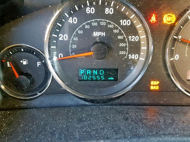 1J8HG48K86C270878 - 2006 JEEP COMMANDER SILVER photo 8