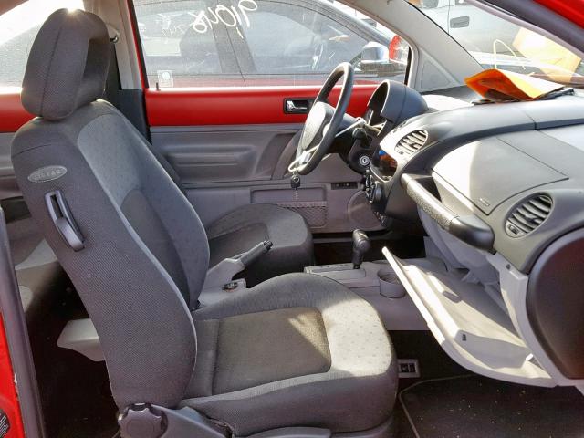 3VWBB61C4WM049588 - 1998 VOLKSWAGEN NEW BEETLE Qırmızı foto 5