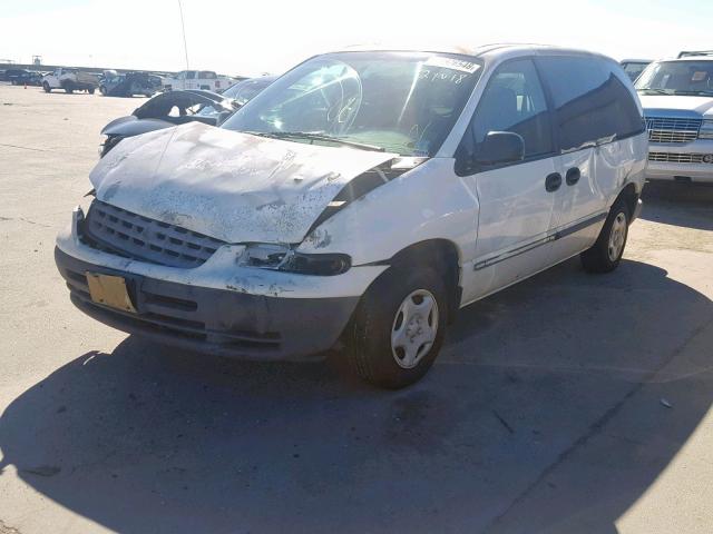 2P4FP2537VR358984 - 1997 PLYMOUTH VOYAGER WHITE photo 2