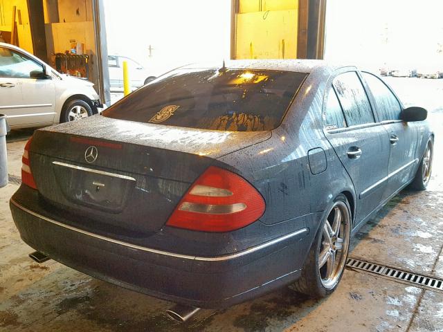 WDBUF65J23A187372 - 2003 MERCEDES-BENZ E 320 BLACK photo 4