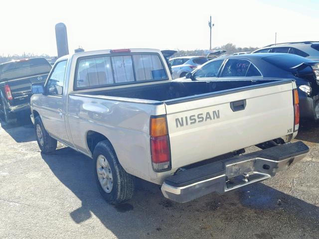 1N6SD11S8VC431580 - 1997 NISSAN TRUCK BASE SILVER photo 3