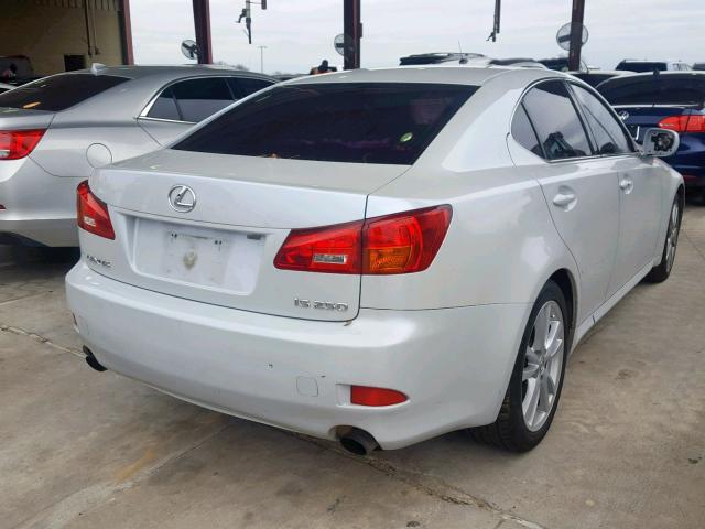 JTHBK262365009888 - 2006 LEXUS IS 250 GRAY photo 4