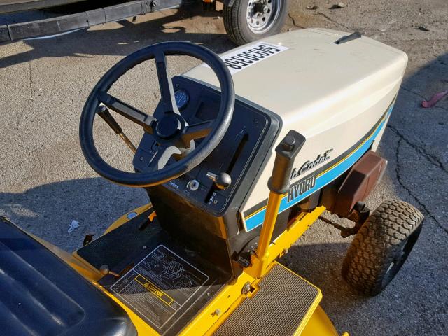 201160 - 1986 CUB CADET TWO TONE photo 5